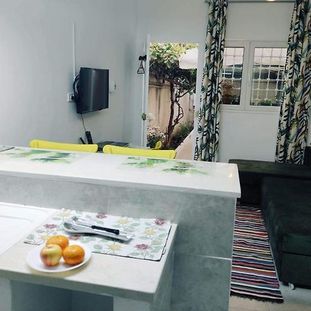 Studio, Cite La Gazelle ,Pas Jafar, Quartier Calme 10 Min De L'Aeroport Pres Du Technopark Eksteriør bilde
